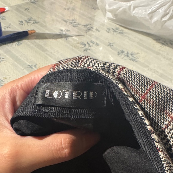 Plaid Newsboy Cap - Picture 2 of 5